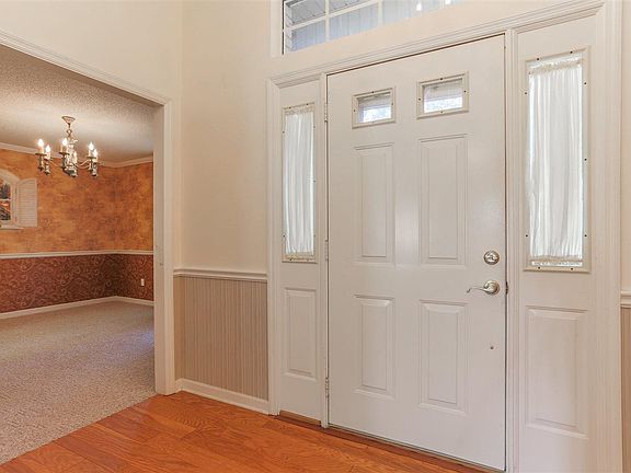 3rd image of 1462 Nautilus Dr