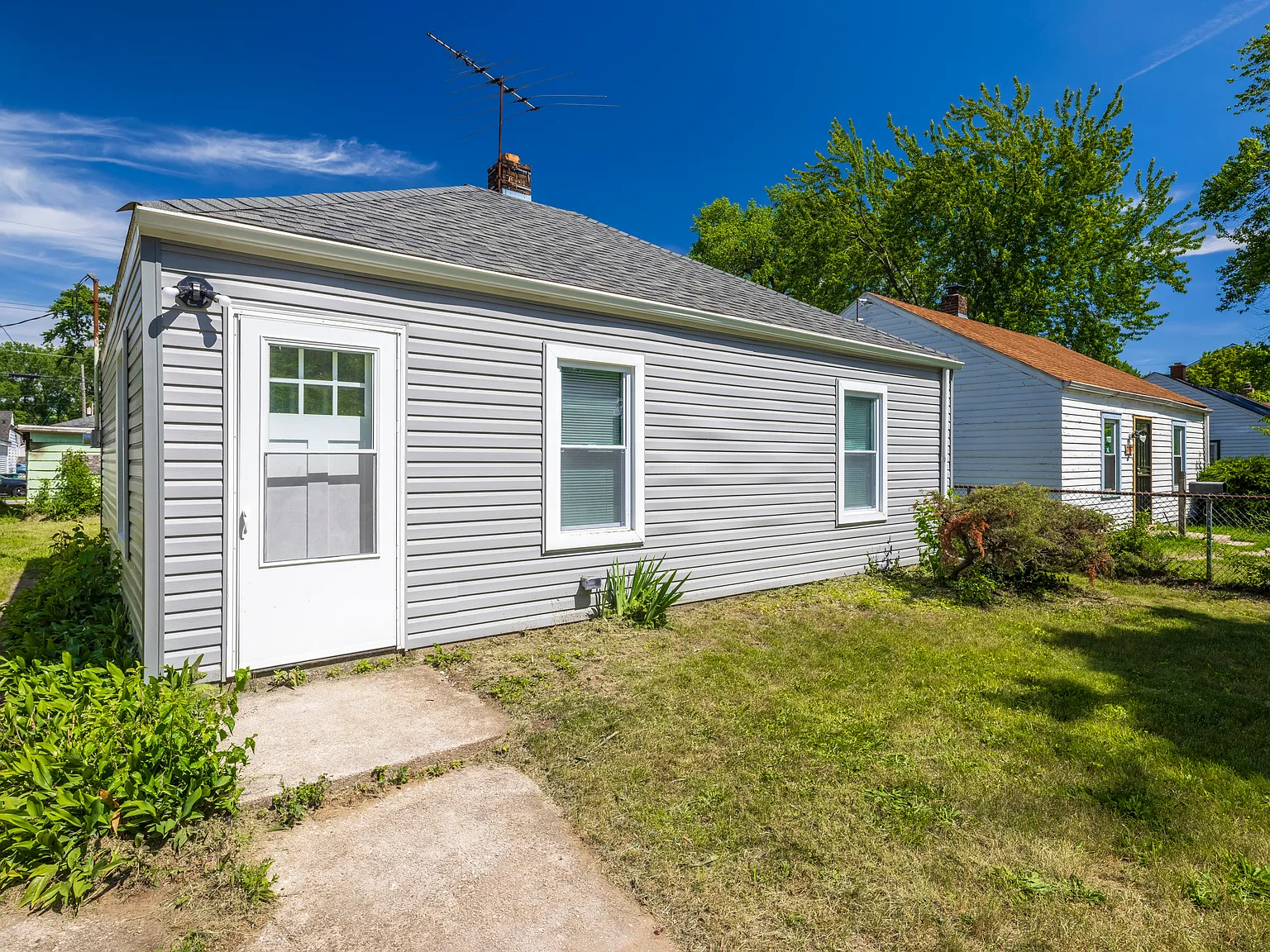 2 bed, 644 sqft, $1,500 — Photo 3
