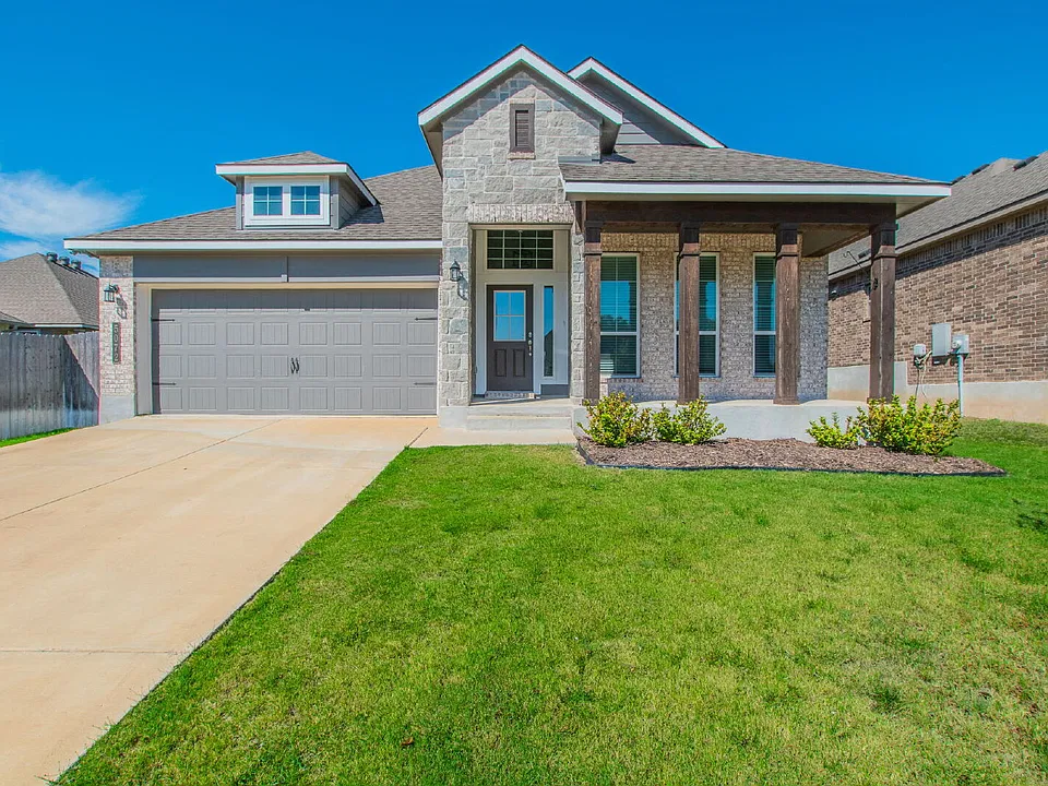 5072 Dickinson Loop