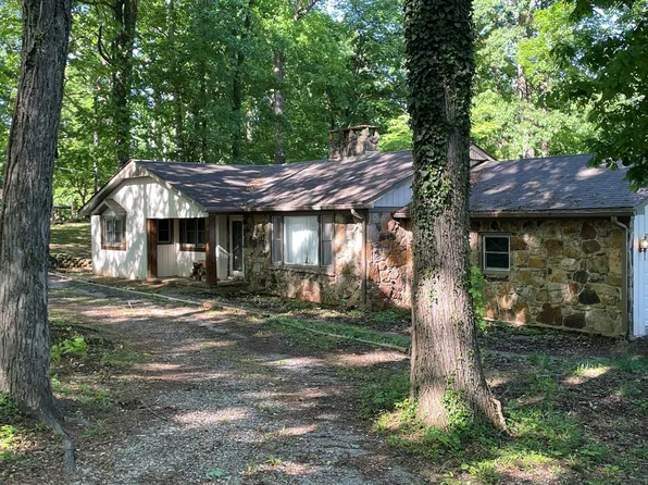 167 Seminole Ln, Sparta, TN 38583