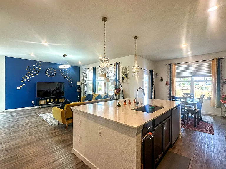 9037 Borrowdale Ln — Photo 17