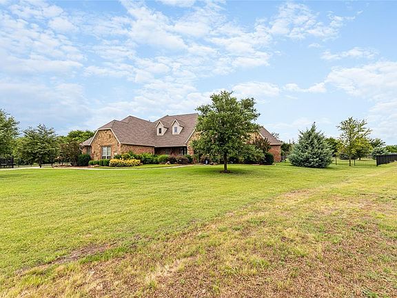 3rd image of 2095 Toulouse Ct