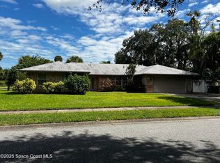 1805 Whispering Oaks Cir, Melbourne, FL 32934