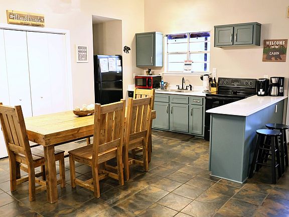 4th image of 2263 Lones Branch Ln
