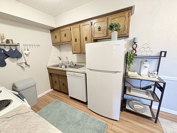 4th image of 507 W Westview St APT 16