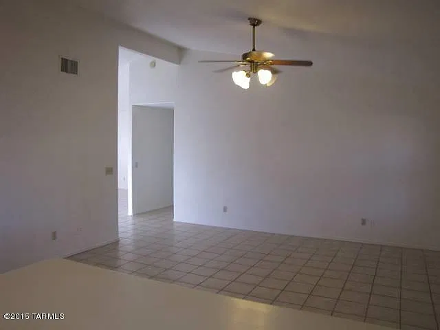 3 bed, 2.0 bath, 1738 sqft, $1,650 — Photo 4