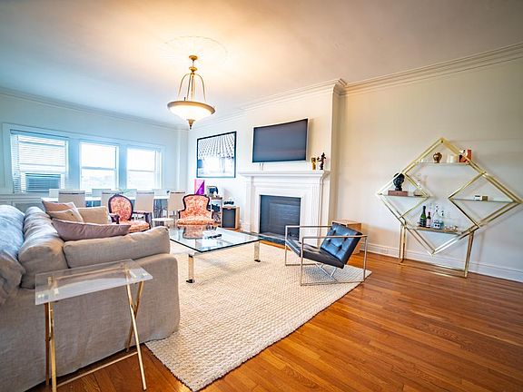 4th image of 420 E Armour Blvd APT 8SE