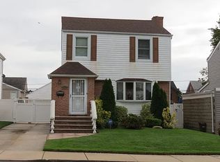 16616 23rd Ave, Whitestone, NY 11357