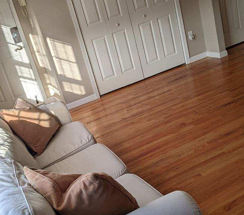 Living Room - other view