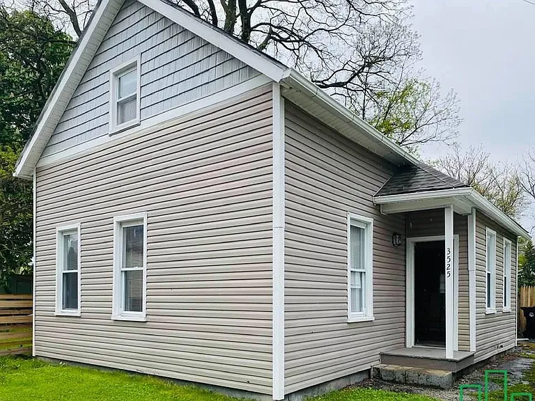 3525 Siam Ave — Photo 1