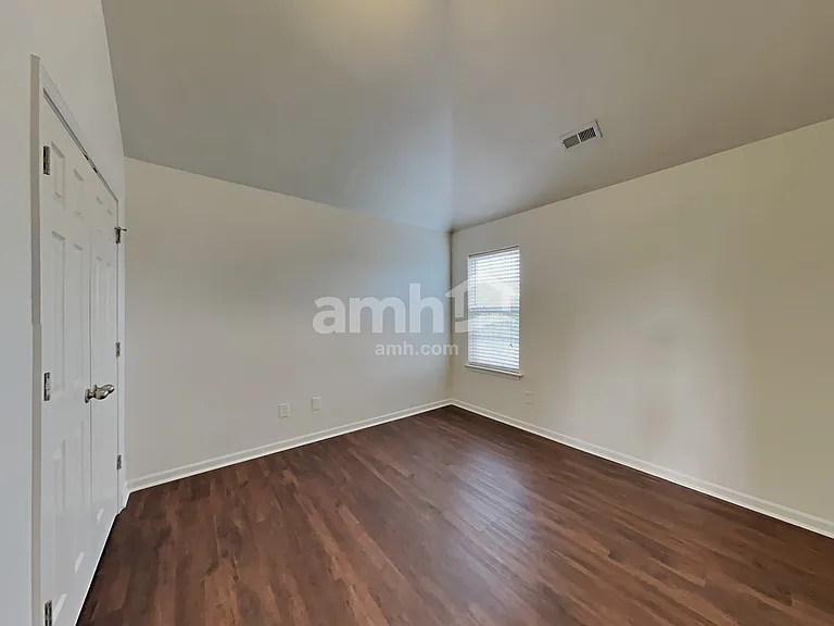 194 Madelia Pl — Photo 19