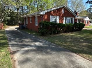 408 Jackson St, Fairmont, NC 28340