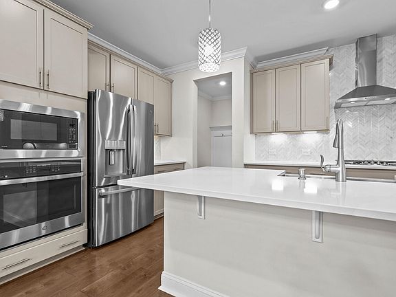 4th image of 6117 Balance Ct