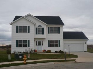 5500 W Barberry Ct, Edwards, IL 61528