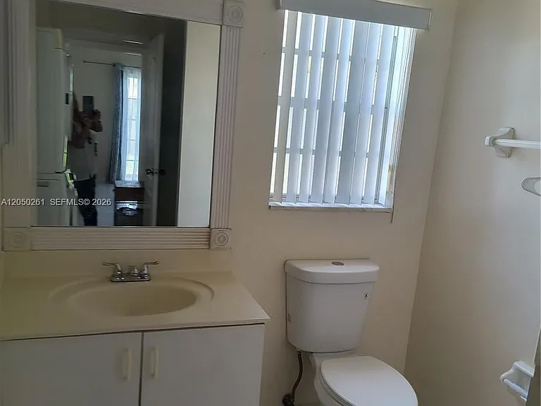 21250 NE 9th Ct #2 — Photo 23