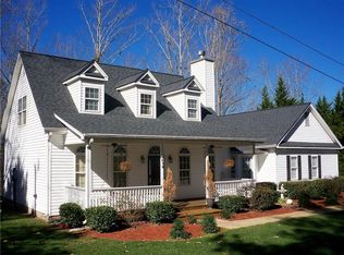 4615 Lakeview Ln, Gainesville, GA 30504