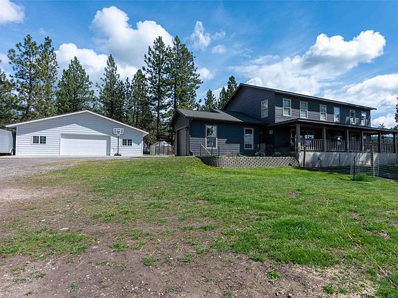 2nd image of 22 Pine Meadow Ln
