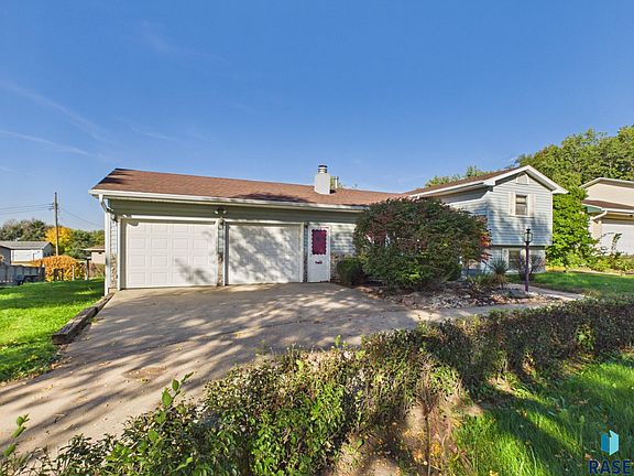 4th image of 25761 Lindbergh Ave