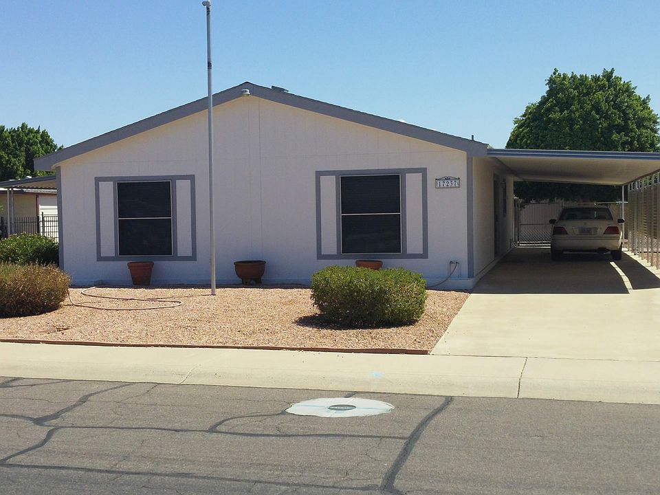 W Street View