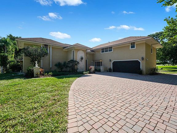 4th image of 17257 SE Galway Ct