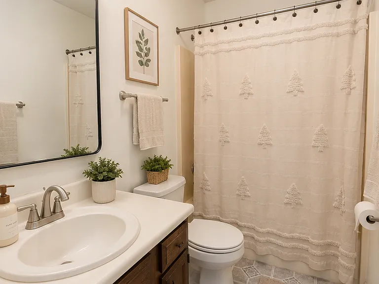 118 Yale Dr — Photo 5