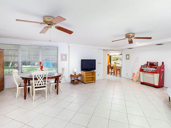 3rd image of 29 Bonita Ave