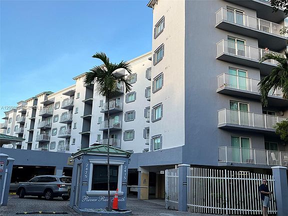2nd image of 2415 NW 16th Street Rd APT 316