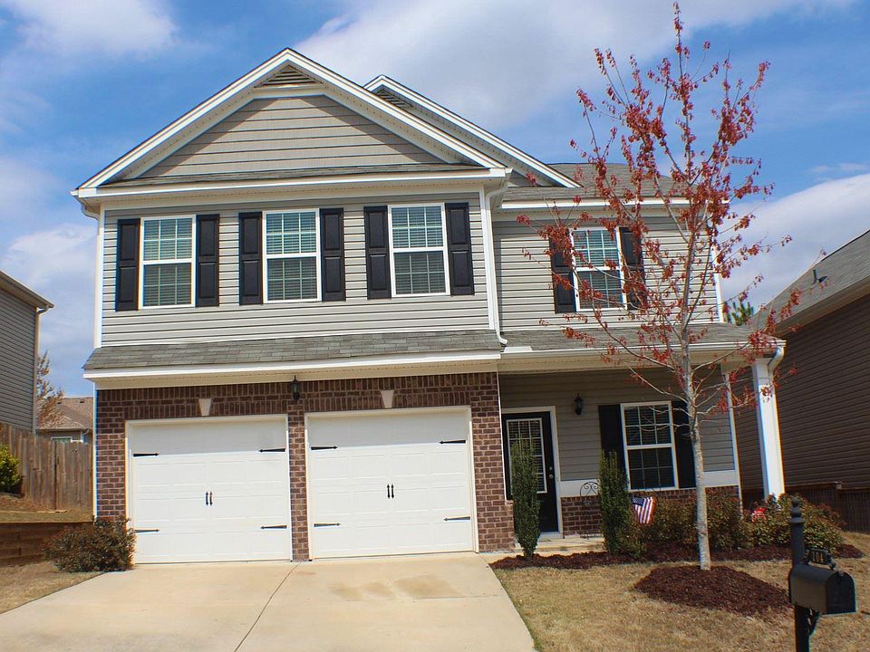 2nd image of 104 Village Dr