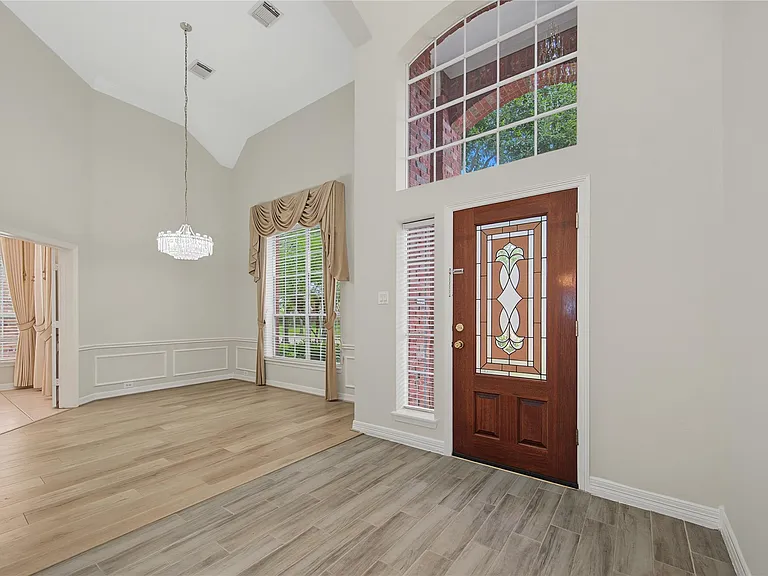 5807 Bayberry Way — Photo 4