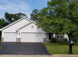 521 Bayfield Rd, Rockton, IL 61072