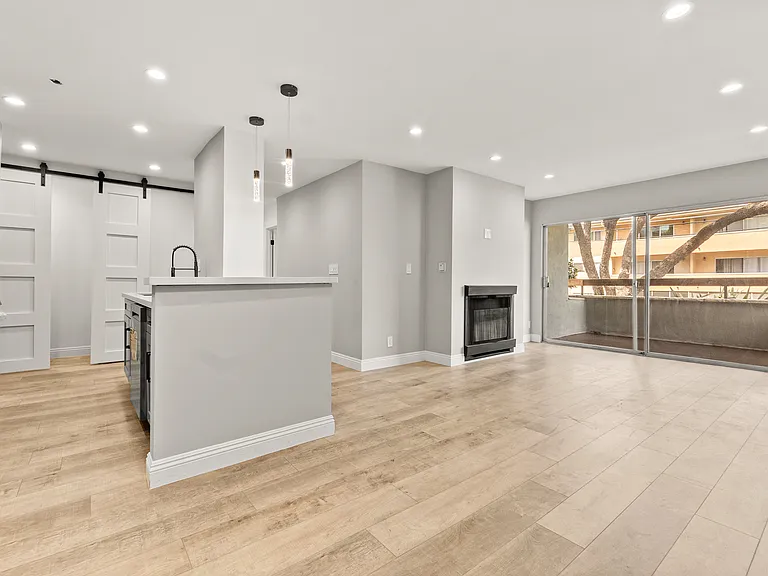 Leyden Apartments — Photo 26