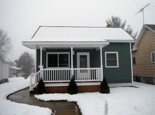 733 Carney Blvd, Marinette, WI 54143