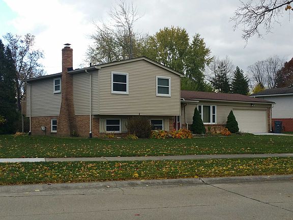 2nd image of 277 Scottsdale Dr