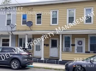 245 N 2nd St, Saint Clair, PA 17970