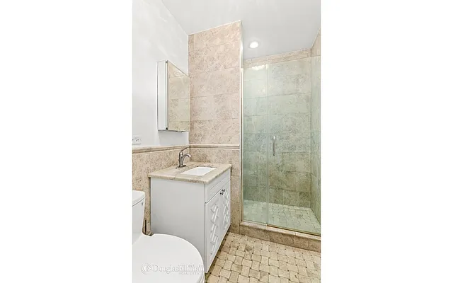 Rented by Douglas Elliman | media 17