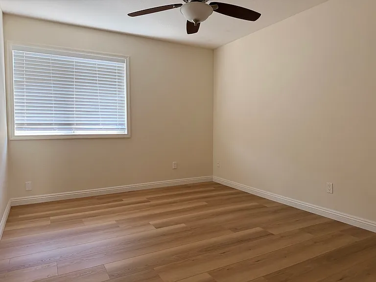 5525 Green Hollow Ln — Photo 21