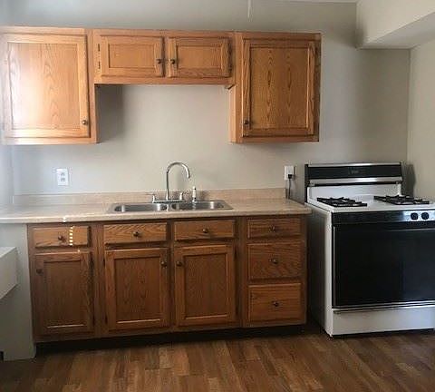 5th image of 839 Valerie Ln