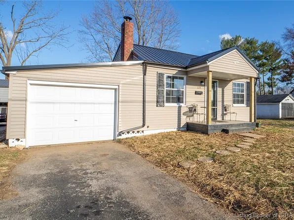 119 Marshall Avenue, Salem, IN 47167