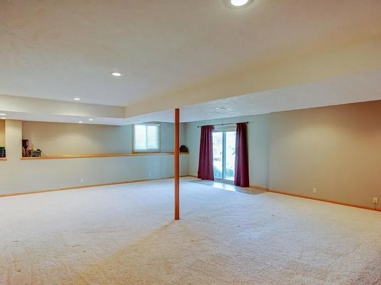 16642 Adams St — Photo 13