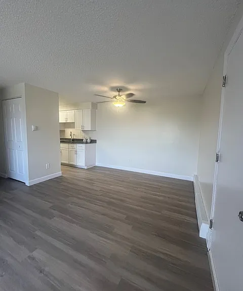 Orchard Glen Apartments — Photo 102