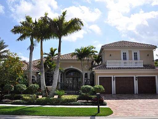 Home For Sale In Boca Grove