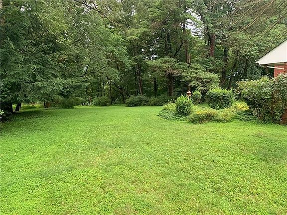 4th image of 4677 Stewart Ct