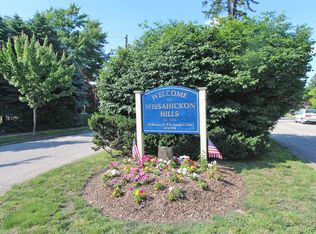 575 Pedley Rd, Philadelphia, PA 19128