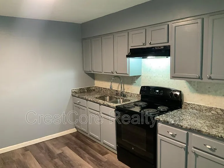 840 Pendleton St #840 — Photo 6