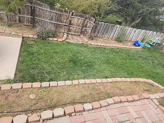 5th image of 514 Pinecone Dr