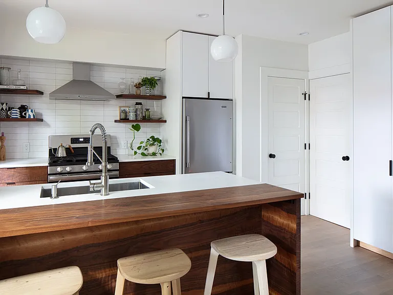 Absolutely stunning kitchen!