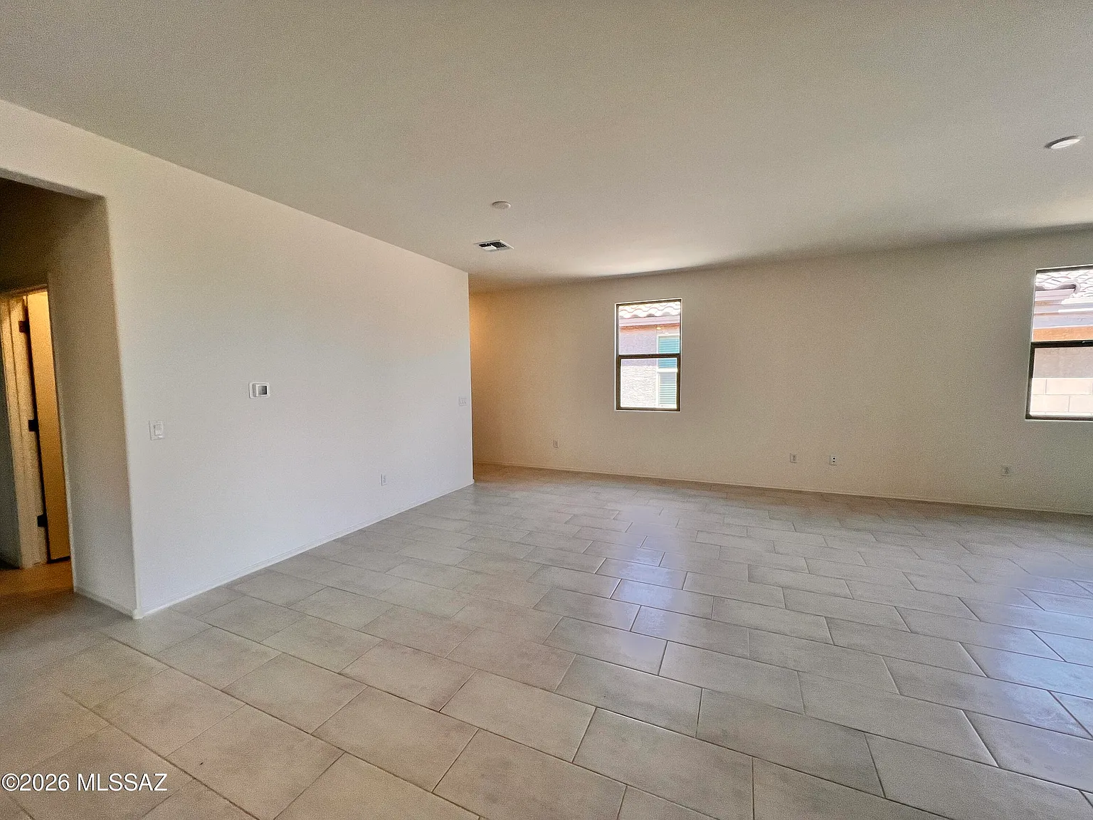3 bed, 2.0 bath, 1465 sqft, $2,150 — Photo 3