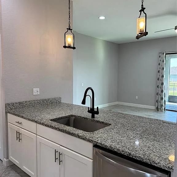 1365 Evergreen Park Cir — Photo 16