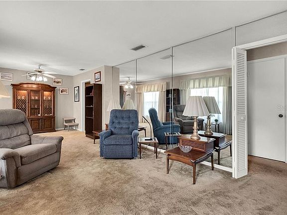 3rd image of 101 Sandburg Ln