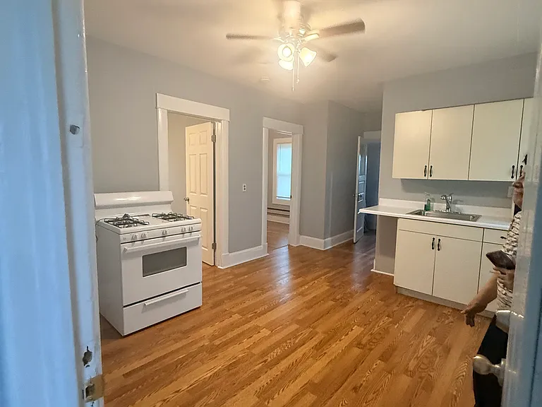 30 Grant Ave #2 — Photo 10